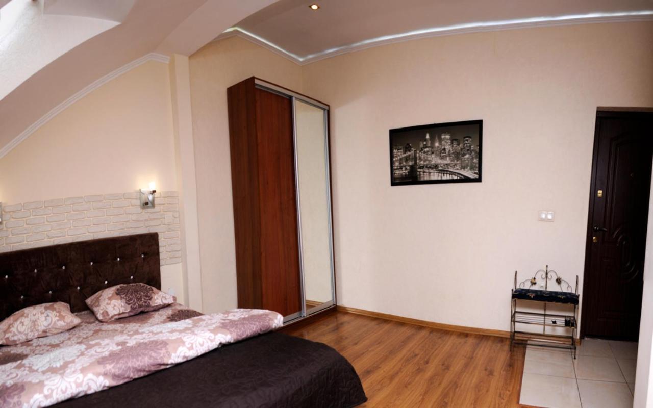 Залізнична 49 "Хочу Цю!" Apartment Ivano-Frankivsk Exterior photo